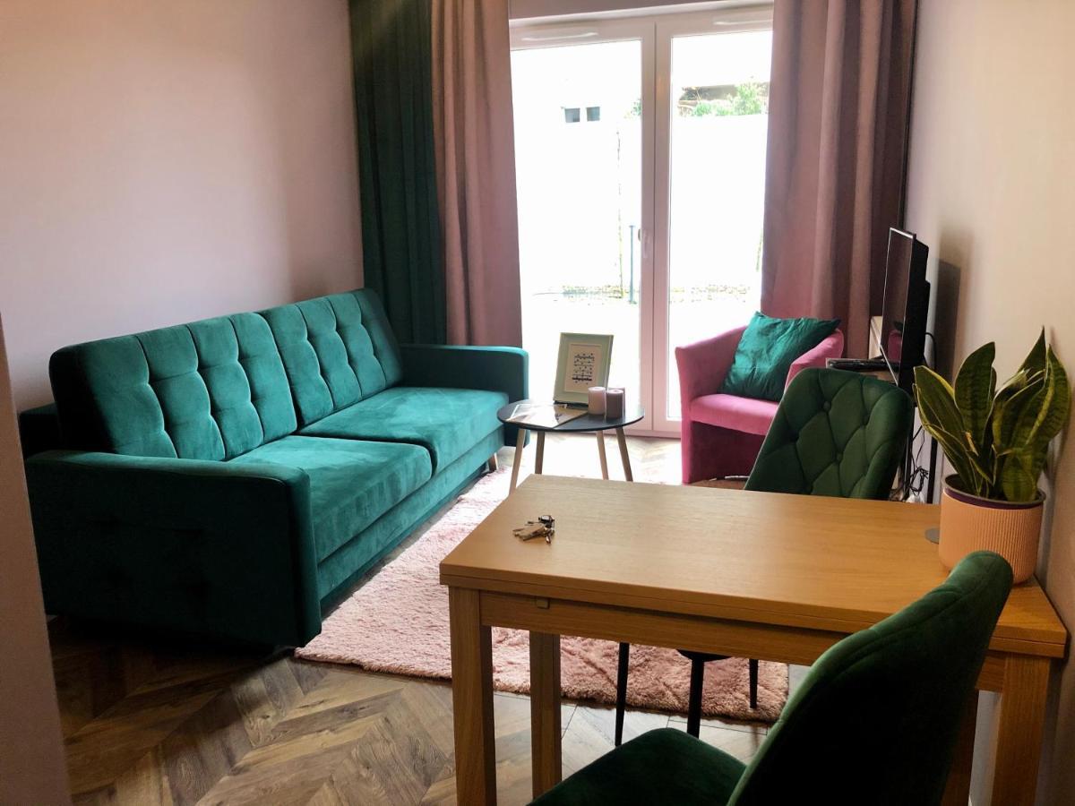Apartament Z Ogrodkiem I Garazem Poznań Eksteriør billede