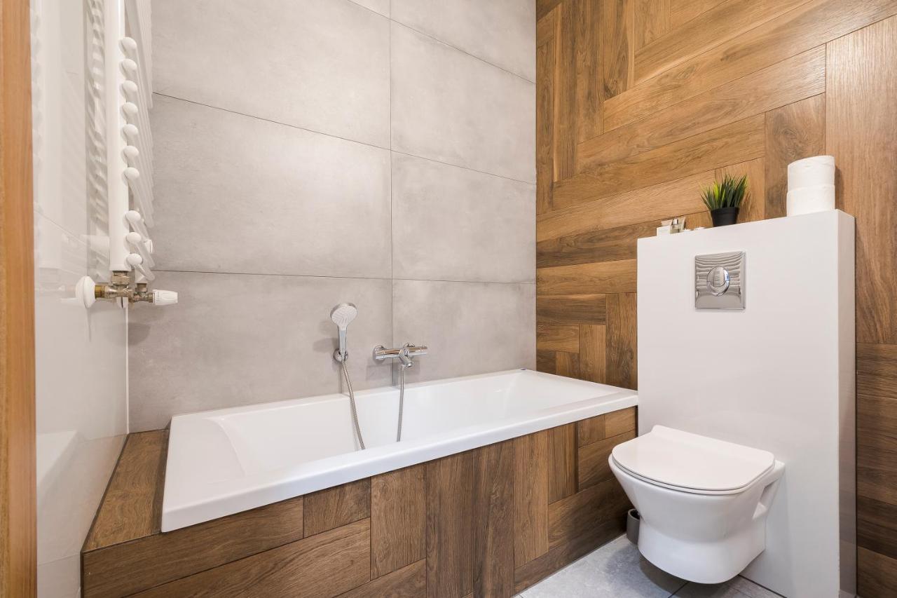 Apartament Z Ogrodkiem I Garazem Poznań Eksteriør billede