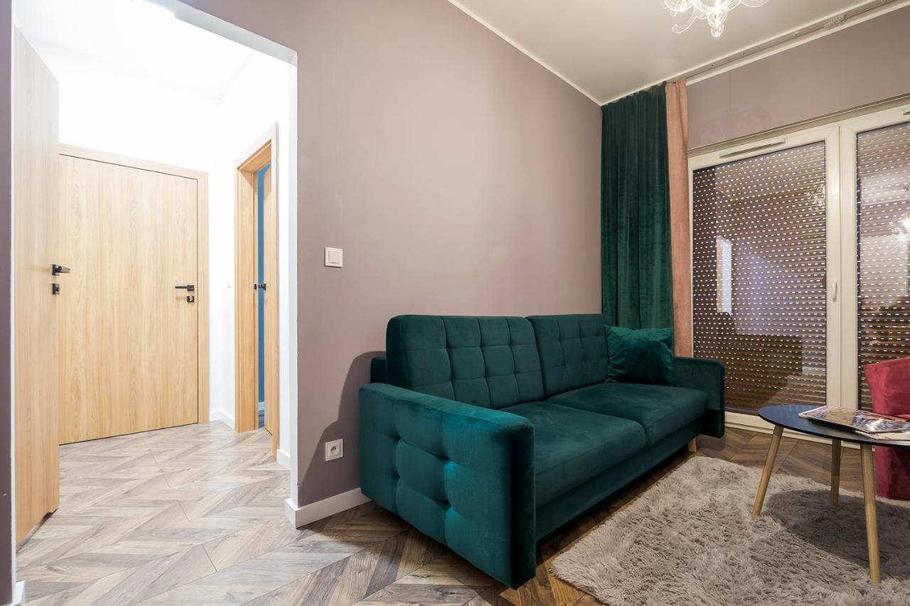 Apartament Z Ogrodkiem I Garazem Poznań Eksteriør billede