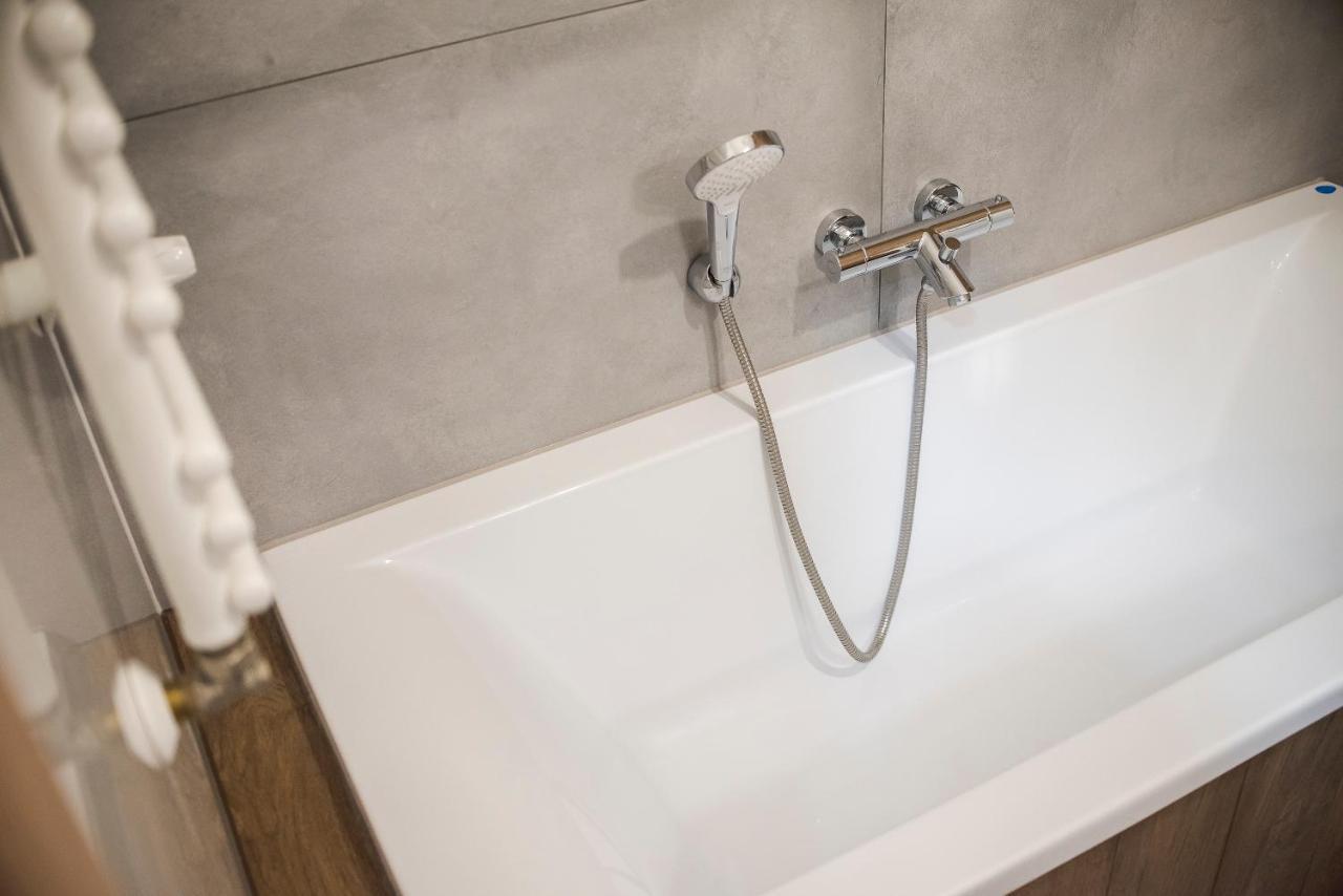Apartament Z Ogrodkiem I Garazem Poznań Eksteriør billede