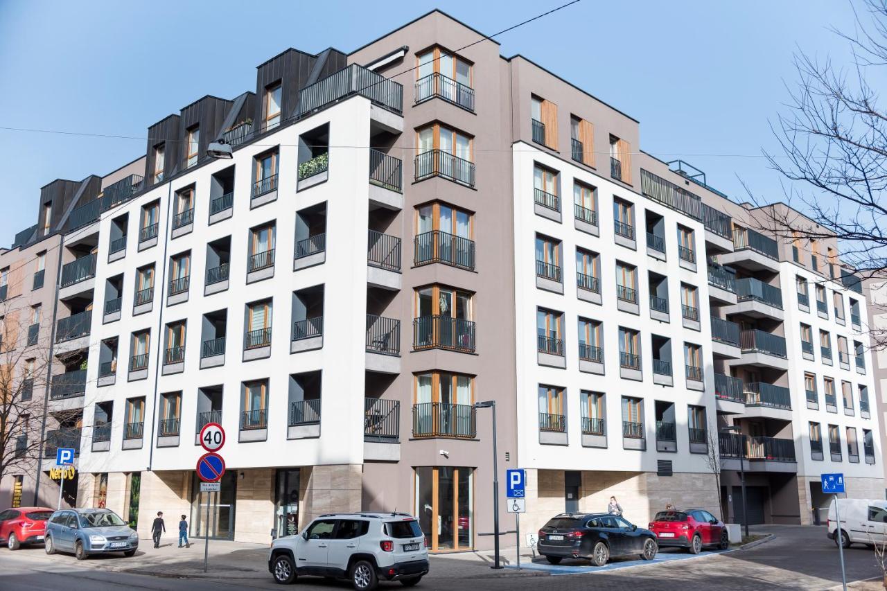Apartament Z Ogrodkiem I Garazem Poznań Eksteriør billede