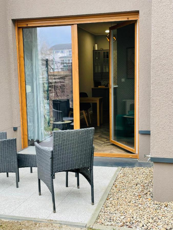 Apartament Z Ogrodkiem I Garazem Poznań Eksteriør billede