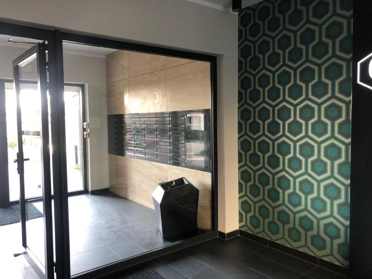 Apartament Z Ogrodkiem I Garazem Poznań Eksteriør billede